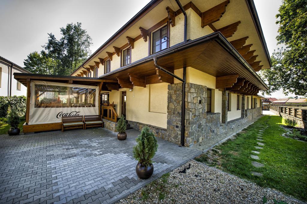 Hotel Sobota Попрад Экстерьер фото